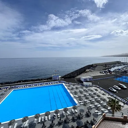 Mirador La Galera, Junto A La Playa *